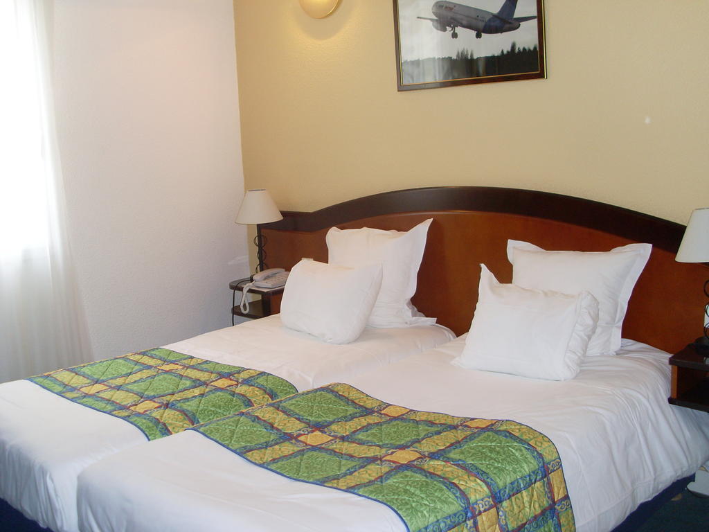 Hotel Air Plus Орлі Номер фото
